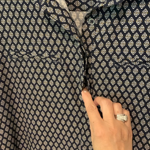 Classic Lila Rose navy/yel/wht tunic with button up sleeves. Sz M. EUC. - Picture 5 of 11